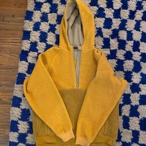 COPY - Outdoor Voices Mega Fleece